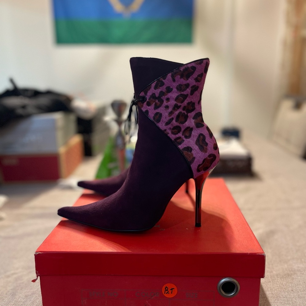Women's Purple Leopard Accent Pointed-Toe Stiletto Ankle Boots